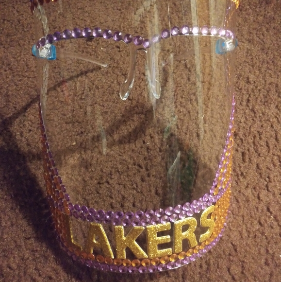 Face Mask/Shields - Picture 10 of 16